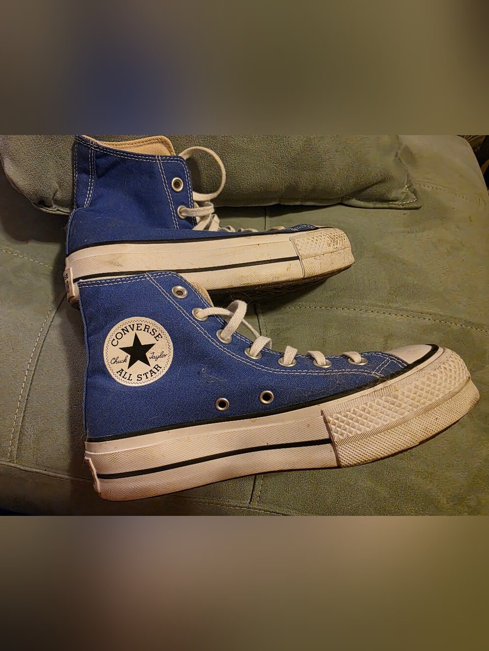 Converse Chuck Taylor's Women's Blue, Size 6.5